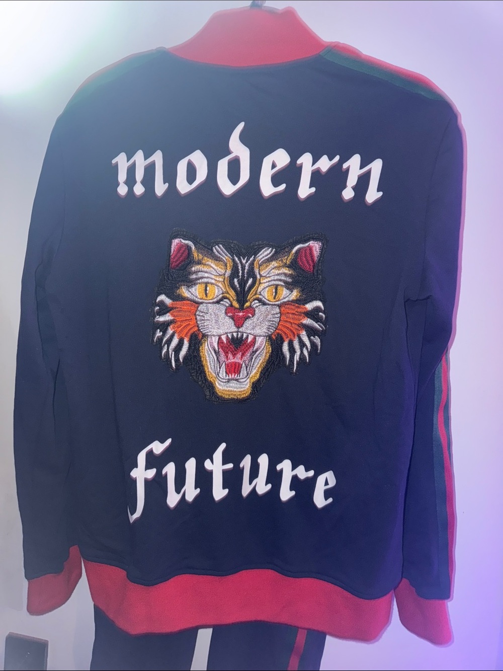 GG modern Black Jacket with Red Trim Zip-Front Bomber unisex